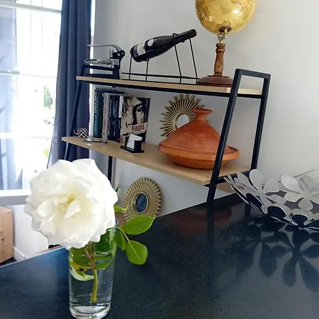 T2 Cosy Autonome H24 Parking Prive Attenant Tv 165cm Netflix Wi-fi Au Rez-de-chaussee Apartmán